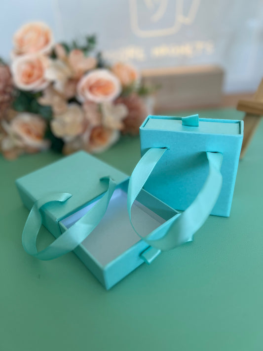 Drawer-Style Gift Box with Handles